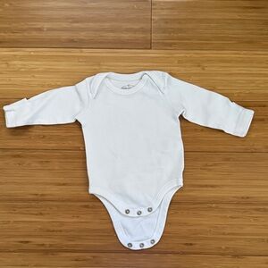 Moon and Back organic newborn onesies